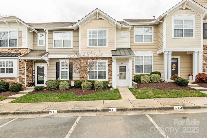 811 Gentlewinds Ct, Fort Mill, SC 29708
