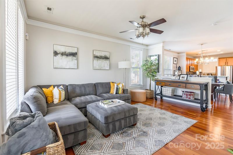 1246 Rising Oak Dr, Charlotte, NC 28206
