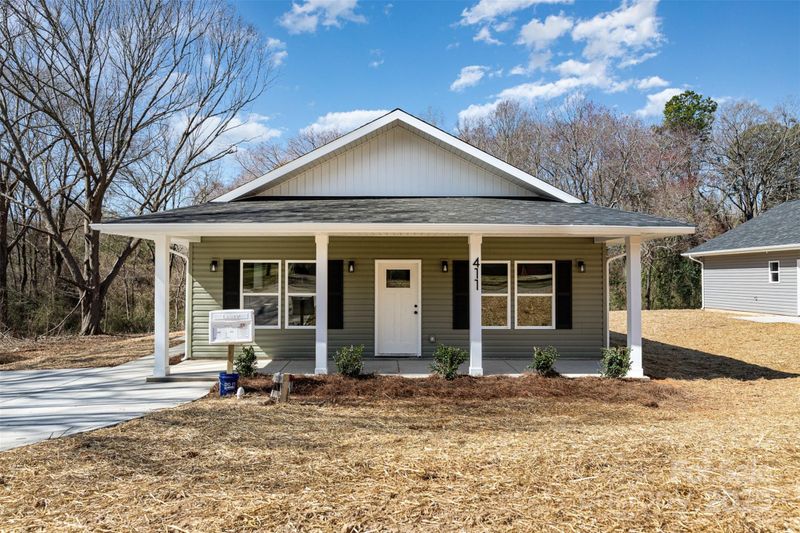411 S Spargo St, Dallas, NC 28034