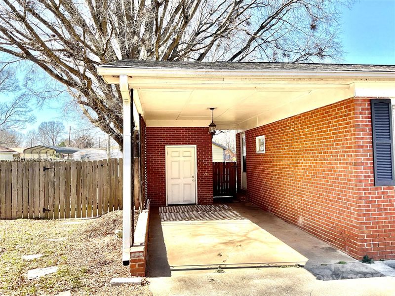 911 Union Ter, Gastonia, NC 28056