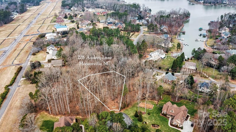 128 Audrey Ln, Mooresville, NC 28117