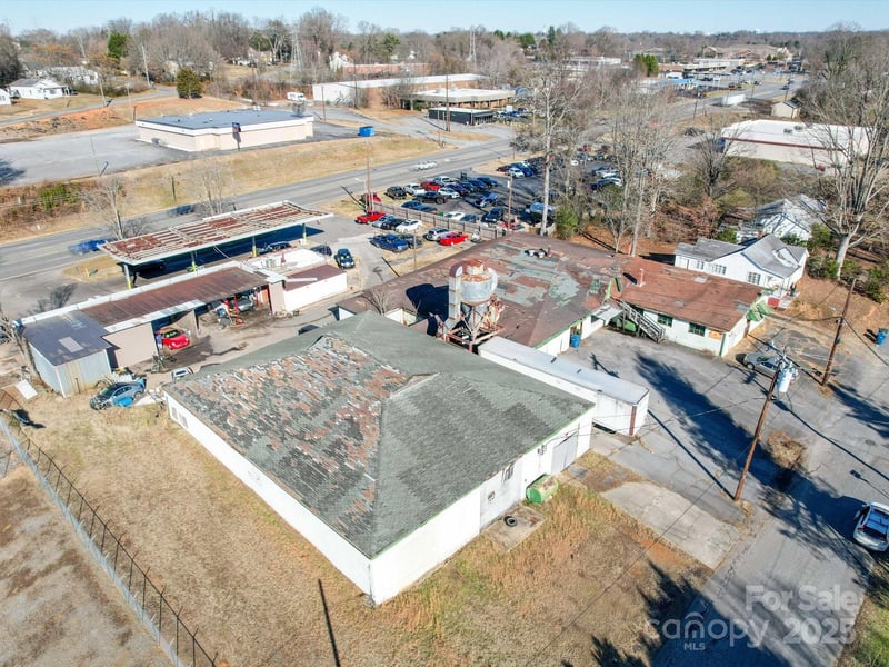 1510 10th Ave SW, Hickory, NC 28602