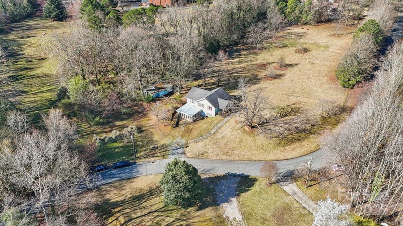 6202 Randy Dr, Charlotte, NC 28215