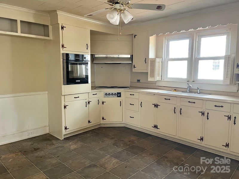 4137 Poplar Tent Rd, Concord, NC 28027