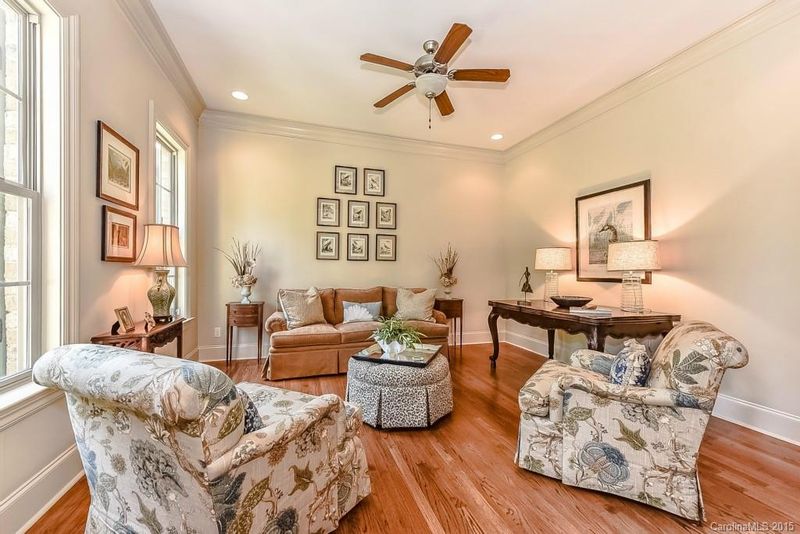 3833 Lakeside Dr, Charlotte, NC 28270