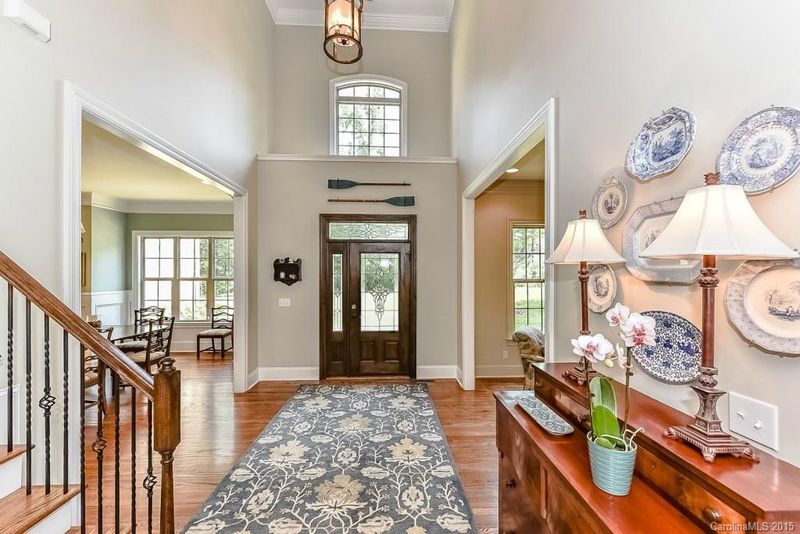 3833 Lakeside Dr, Charlotte, NC 28270