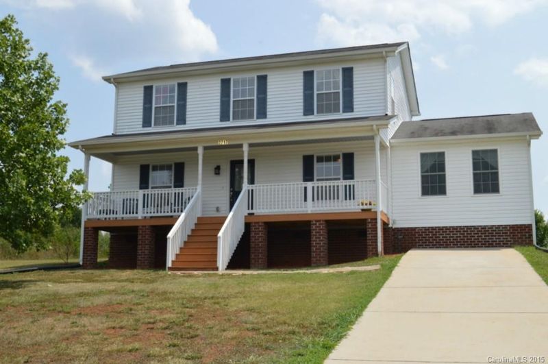 2717 Eagle Dr, Lincolnton, NC 28092