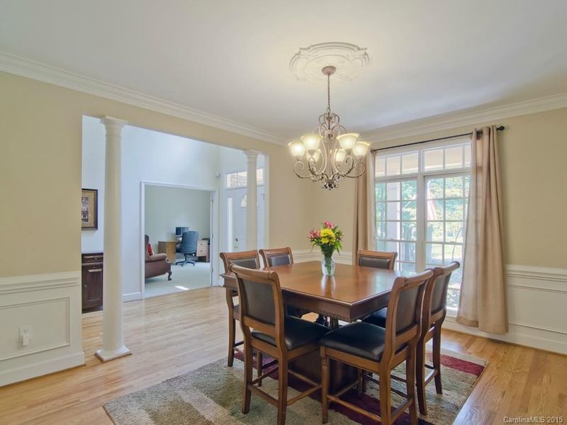 6367 Fox Chase Dr, Davidson, NC 28036