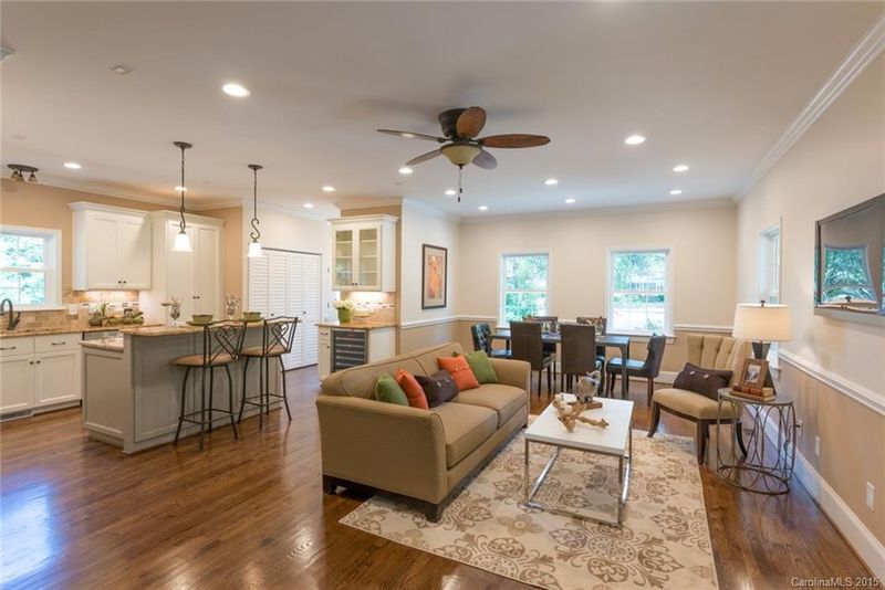 1515 Beckwith Pl, Charlotte, NC 28205