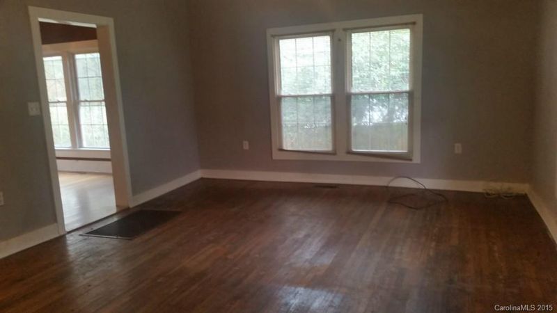 409 E Iredell Ave #5, Mooresville, NC 28115