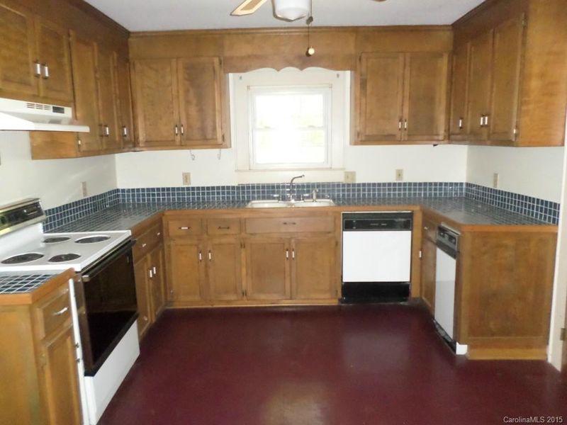 812 Jackson St, Gastonia, NC 28052
