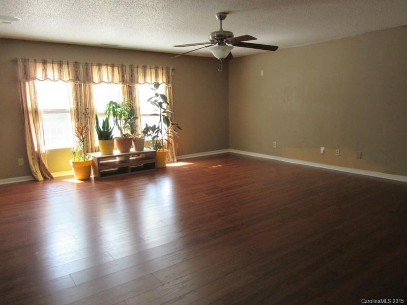 5327 Bendix Ct #3, Harrisburg, NC 28075