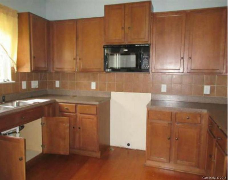 10036 Barrands Ln, Charlotte, NC 28278