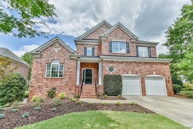 16609 Turtle Point Rd, Charlotte, NC 28278