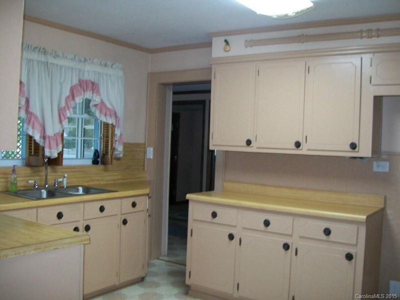1601 Church St E, Cherryville, NC 28021