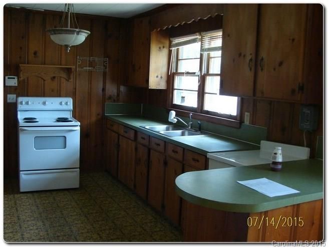 625 Summerow Rd, Stanley, NC 28164