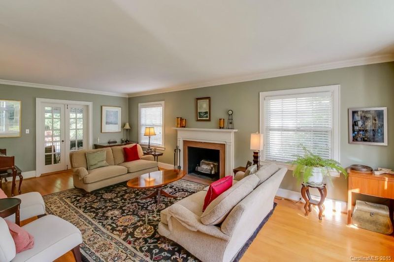343 Ridgewood Ave, Charlotte, NC 28209