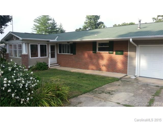 416 Clark St, Statesville, NC 28677