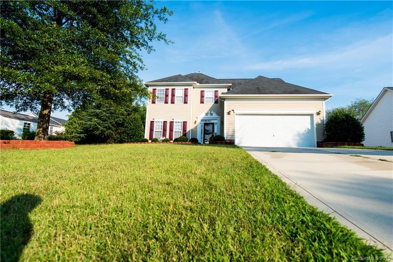 6041 Wembley Ct, Charlotte, NC 28213