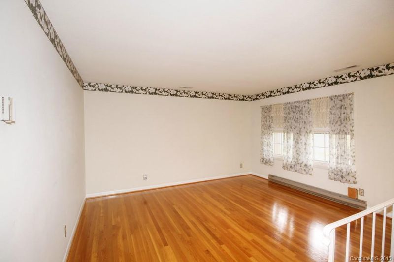 9025 Longview Dr, Charlotte, NC 28214