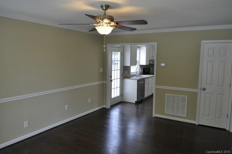 128 York Ave, Kannapolis, NC 28083