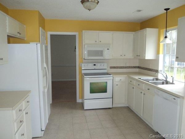 13724 Tynecastle Ln #44, Matthews, NC 28105
