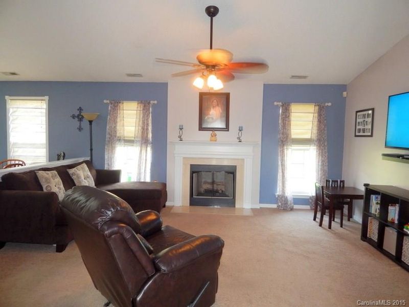 113 Emberwood Ln, Mount Holly, NC 28120
