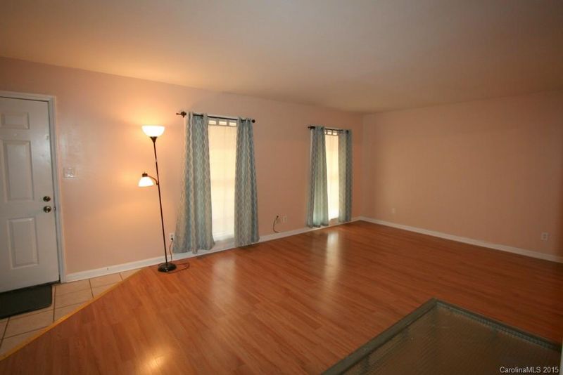 1067 Eaglewood Ave, Charlotte, NC 28212