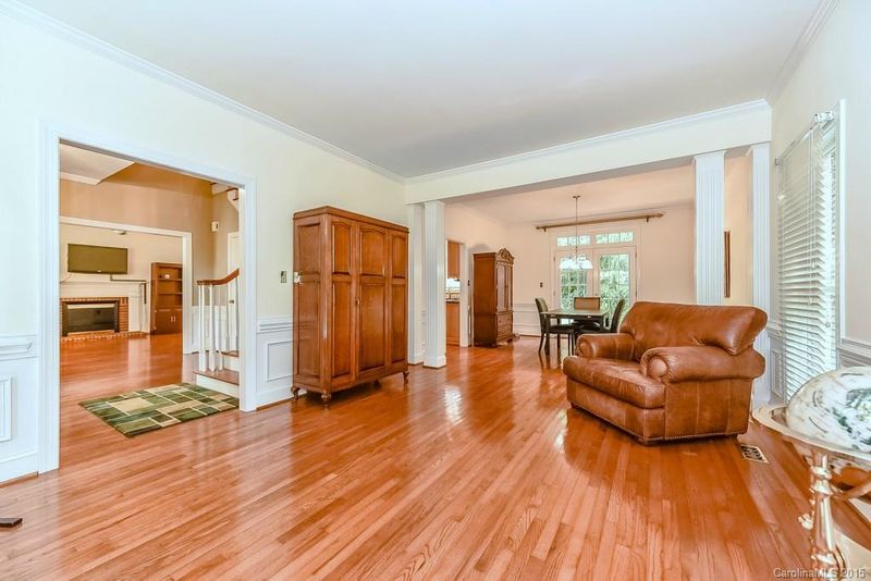 230 Summermore Dr, Charlotte, NC 28270