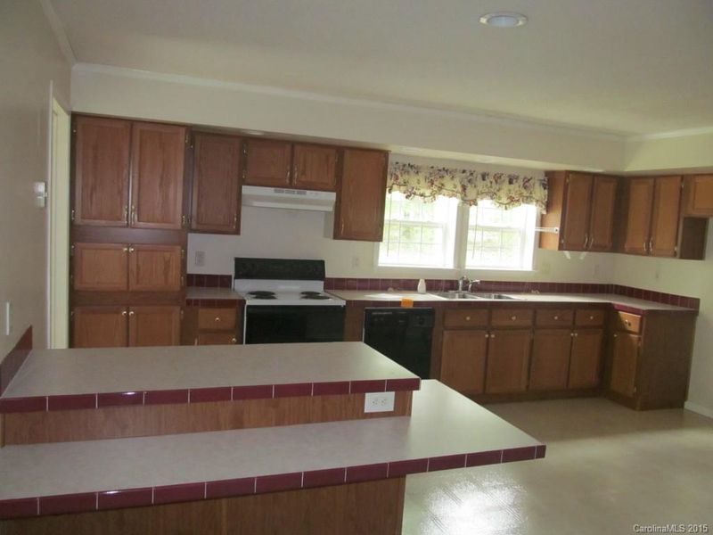 1570 Wolf Rd, Iron Station, NC 28080