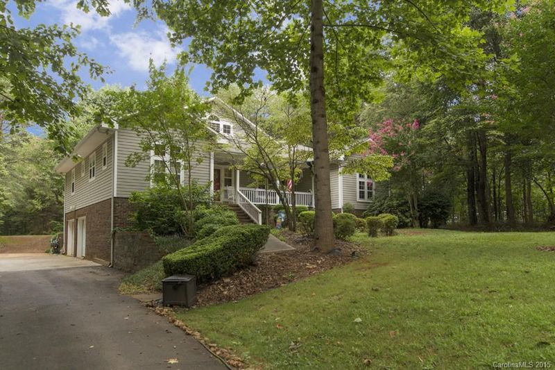7752 Deer Track Dr, Denver, NC 28037