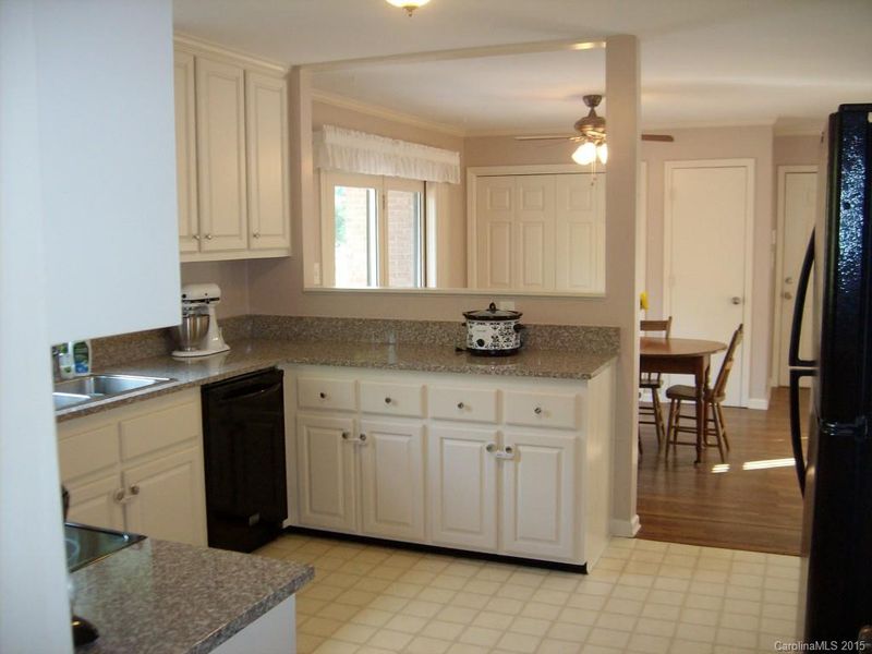 2015 Quail Dr NW, Concord, NC 28027
