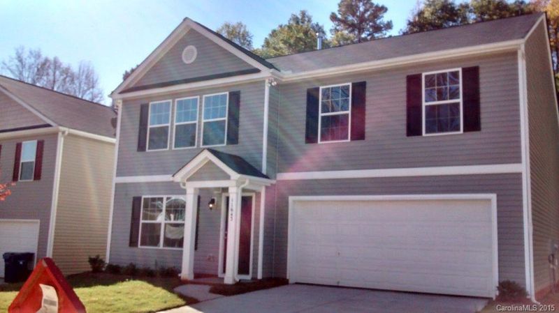 3221 Victoria Brook Ln, Charlotte, NC 28208