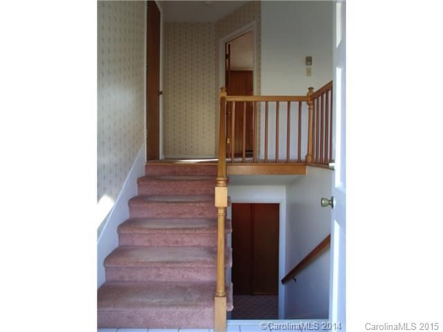 1504 Kingston Dr, Kannapolis, NC 28083
