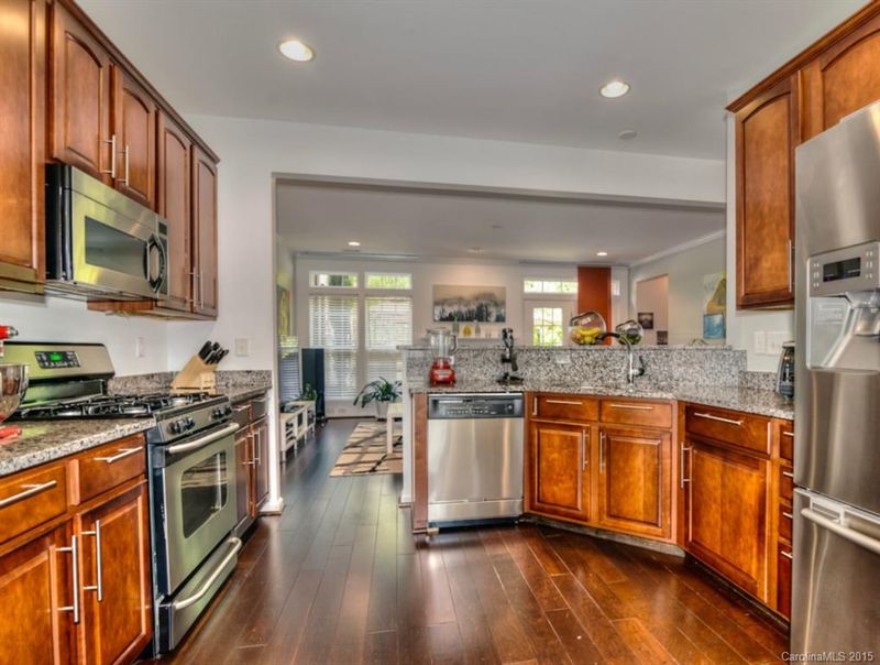 10400 Berkeley Woods Ln #-, Charlotte, NC 28277