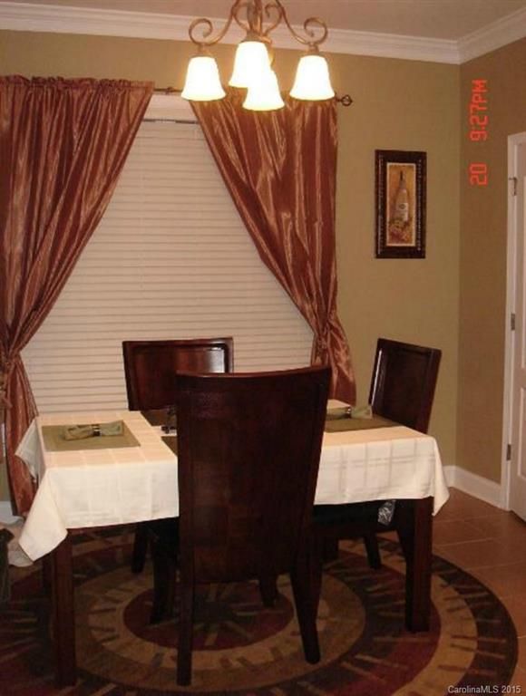 237 Hurston Cir #8, Charlotte, NC 28208