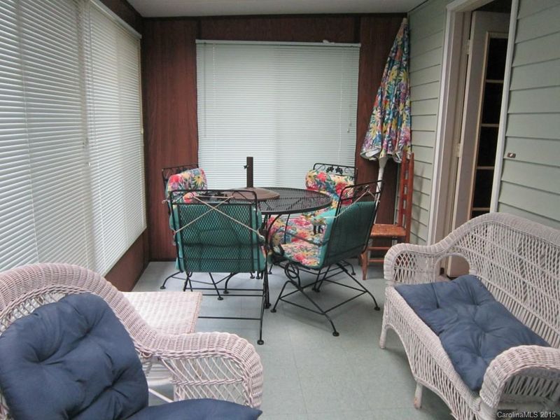 103 Book Ct, Statesville, NC 28677