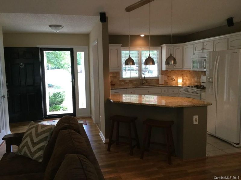 102 Old Granite Ct, Gastonia, NC 28056