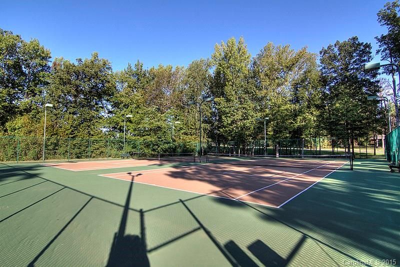 10546 Old Brassle Dr, Mint Hill, NC 28227