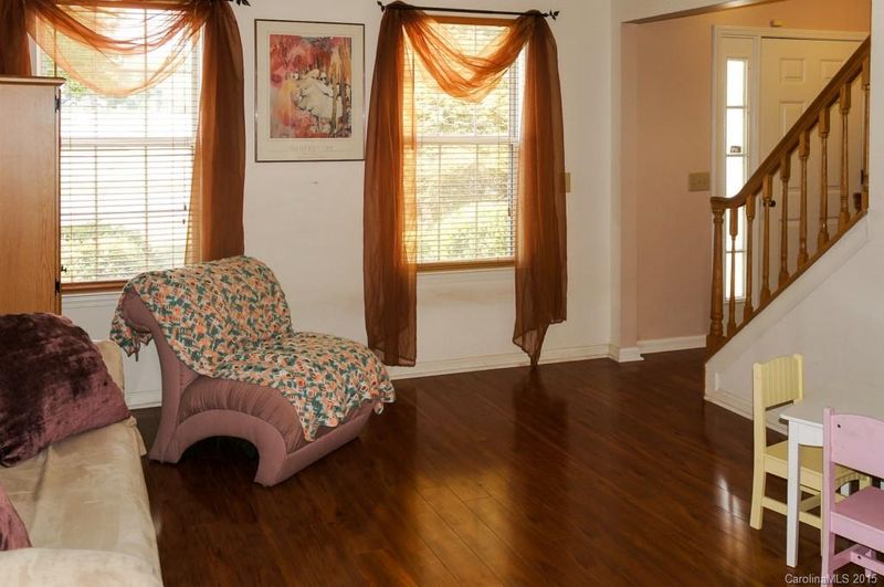 7417 Claiborne Woods Rd, Charlotte, NC 28216