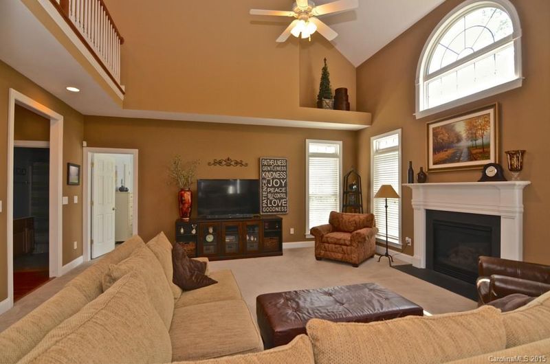 2050 Solway Ln, Charlotte, NC 28269