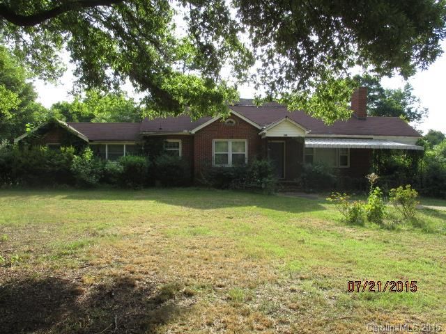 901 Tennyson Dr, Charlotte, NC 28208