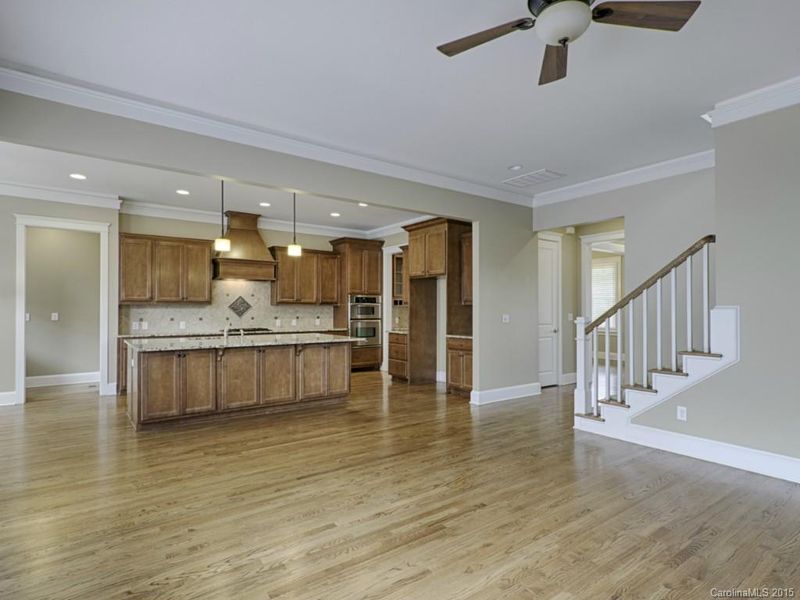 12807 Flagstone Dr, Pineville, NC 28134