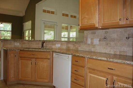7609 Windsor Forest Pl, Harrisburg, NC 28075