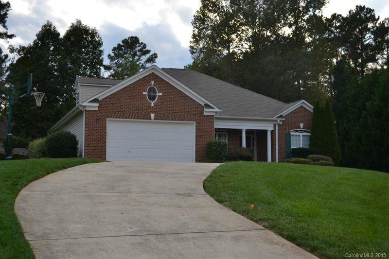 7609 Windsor Forest Pl, Harrisburg, NC 28075
