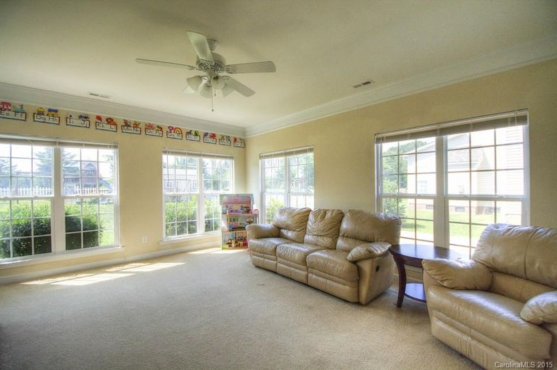 1371 Piper Ct, Concord, NC 28025