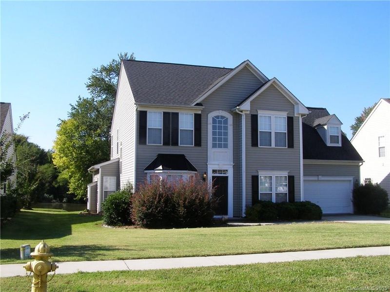 12002 Planters Estates Dr, Charlotte, NC 28278
