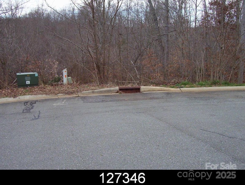 812 Ashley Ct, Lowell, NC 28098