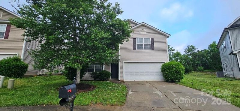 2108 Cranberry Woods Ct, Charlotte, NC 28208