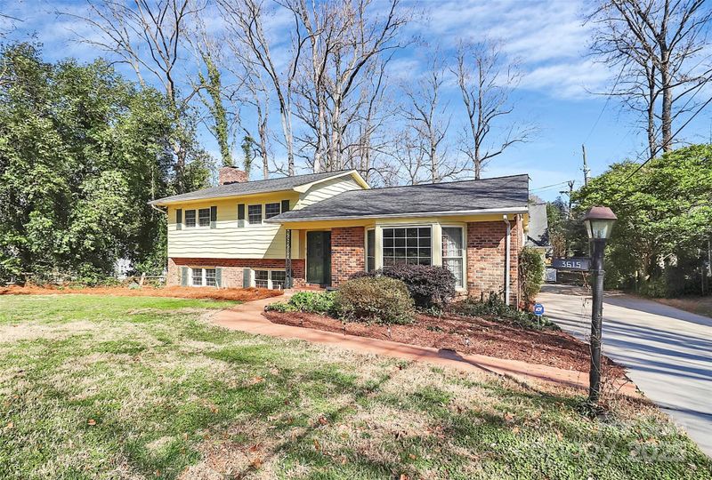 3615 Henshaw Rd, Charlotte, NC 28209